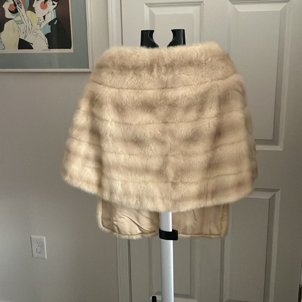 Flemington Furs Vintage Blonde Mink Fur Wrap Stole Shawl 1960s/1970s pockets - Picture 2 of 9